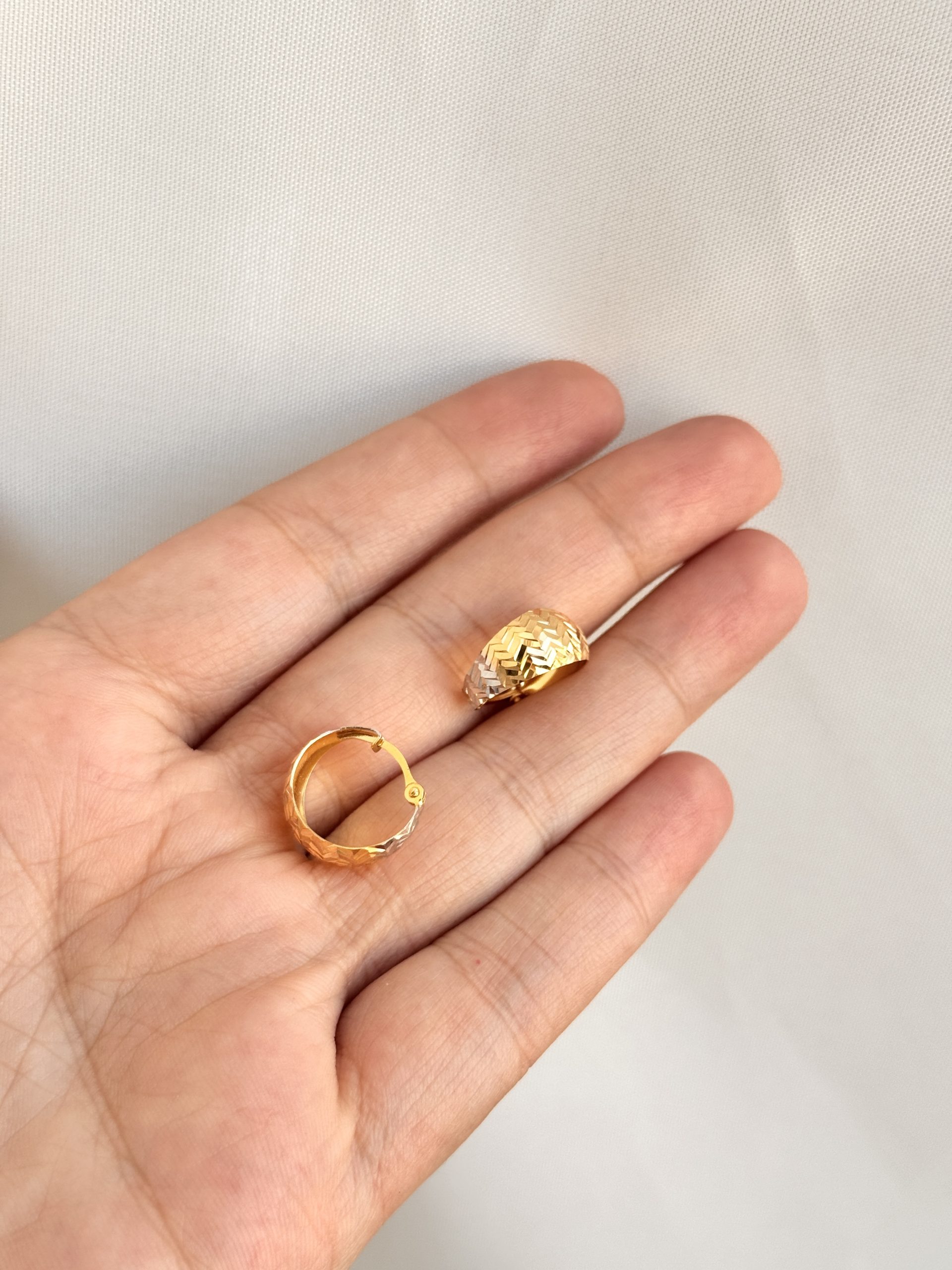 گوشواره امگا